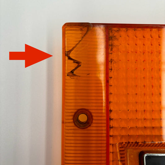 5410056 PLASTICA CONGIUNZIONE FANALI POSTERIORI