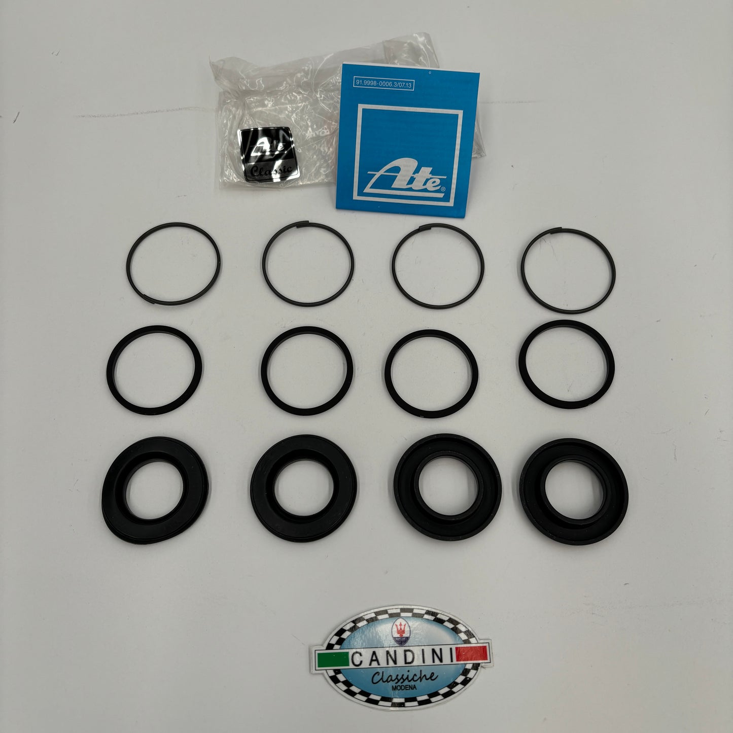 310220031 MASERATI BITURBO KIT GOMMINI REVISIONE PINZA FRENO ANTERIORE
