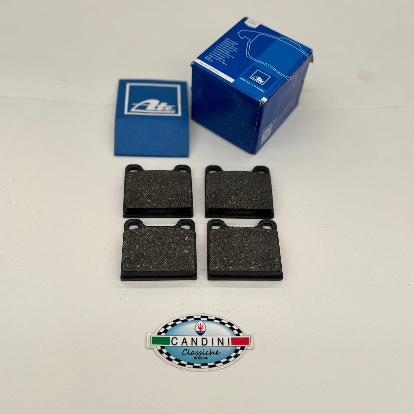 310254042 KIT PASTIGLIE FRENO POSTERIORI MASERATI BITURBO